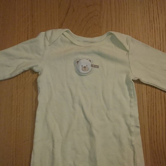 Bundle of 6 Carters nightgowns - Picture 2 of 9